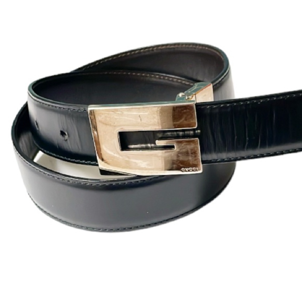 Gucci Black Leather Belt with Silver G Buckle